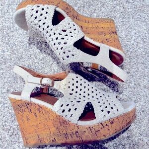 SO Women's Beige Woven Sandals